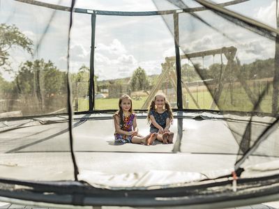 Austoben im Trampolin