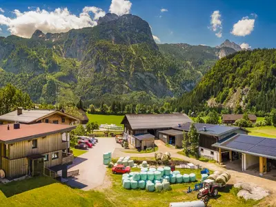20230614_SchoerghofAussenDrohne_027-Pano_klein
