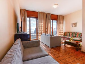 24002018-Ferienwohnung-6-Aci Castello-300x225-2