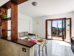 23969134-Ferienwohnung-4-Acireale-300x225-1