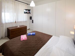 23854414-Ferienwohnung-6-Acireale-300x225-5