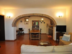 23011651-Ferienwohnung-4-Acquapendente-300x225-0