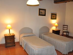 23011651-Ferienwohnung-4-Acquapendente-300x225-3