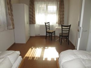 23838558-Ferienwohnung-4-Adelboden-300x225-5