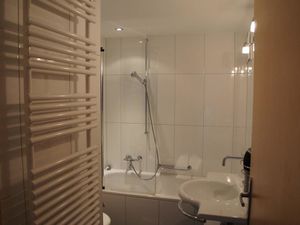 23843473-Ferienwohnung-5-Adelboden-300x225-3