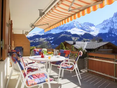 Sonnenterrasse mit Tisch, 6 Stühlen und 4 Liegestühlen