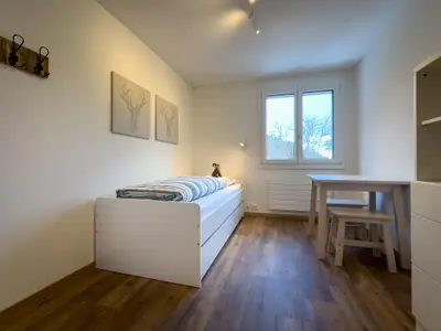 Schlafzimmer 2