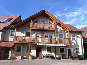 Ferienwohnung für 5 Personen (66 m²) in Adelshofen