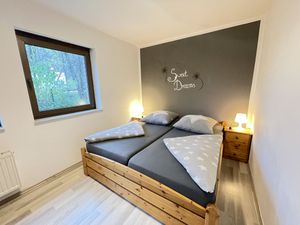 23842491-Ferienwohnung-5-Adenau-300x225-3