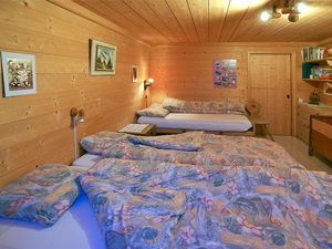 22768291-Ferienwohnung-5-Aeschi bei Spiez-300x225-5