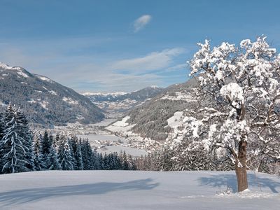 00000069134_Afritzer-See-und-Ortschaft-im-Winter_R