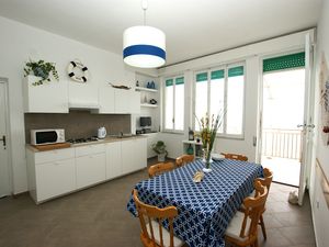 23700027-Ferienwohnung-4-Agropoli-300x225-2