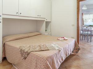 23739282-Ferienwohnung-4-Agropoli-300x225-4