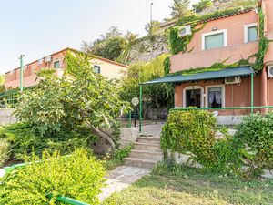 23739282-Ferienwohnung-4-Agropoli-300x225-5