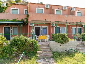 23739319-Ferienwohnung-4-Agropoli-300x225-4