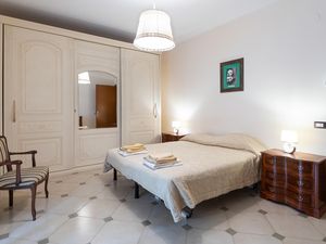 23763765-Ferienwohnung-5-Agropoli-300x225-4