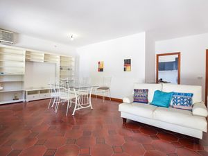 24018450-Ferienwohnung-4-Agropoli-300x225-2