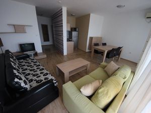 21747773-Ferienwohnung-6-Aheloy-300x225-5