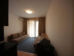 21747851-Ferienwohnung-4-Aheloy-300x225-5