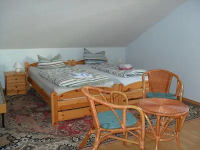 Schlafzimmer 2