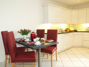 18505054-Ferienwohnung-4-Ahlbeck-300x225-5