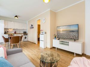 23328445-Ferienwohnung-4-Ahlbeck-300x225-0