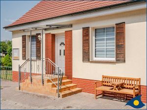 23372184-Ferienwohnung-2-Ahlbeck-300x225-1