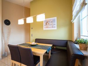 23516010-Ferienwohnung-2-Ahlbeck-300x225-4