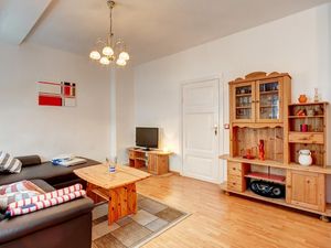 18267310-Ferienwohnung-4-Ahlbeck-300x225-3