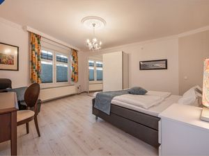 23969814-Ferienwohnung-7-Ahlbeck-300x225-4