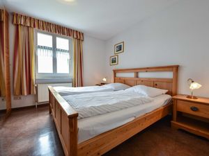 23972224-Ferienwohnung-2-Ahlbeck-300x225-2