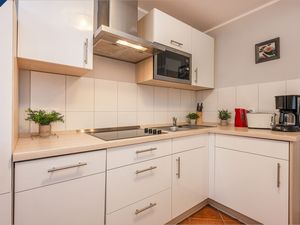 23964560-Ferienwohnung-4-Ahlbeck-300x225-2