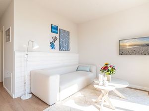 24027938-Ferienwohnung-2-Ahlbeck-300x225-3