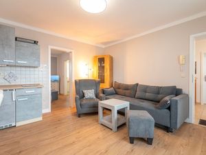 24045337-Ferienwohnung-3-Ahlbeck-300x225-2