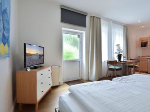 23972379-Ferienwohnung-2-Ahlbeck-300x225-2