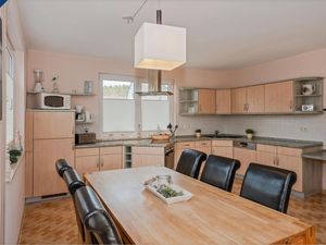 18128334-Ferienwohnung-5-Ahlbeck-300x225-4