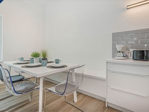 24019413-Ferienwohnung-8-Ahlbeck-300x225-5