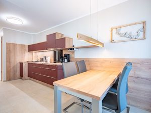 24054728-Ferienwohnung-4-Ahlbeck-300x225-4