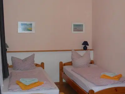 Schlafzimmer 2