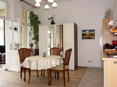 DiningRoom
