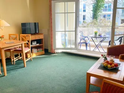 Ferienwohnung für 4 Personen (46 m²) in Ahlbeck 1/10