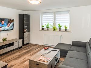 23752076-Ferienwohnung-4-Ahrensbök-300x225-2