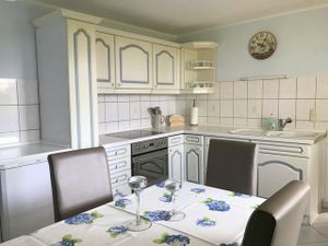 23977668-Ferienwohnung-3-Ahrenshoop-300x225-5