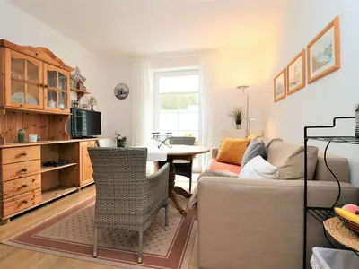 Ferienwohnung für 3 Personen (34 m²) in Ahrenshoop 2/10