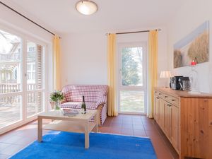 24038980-Ferienwohnung-4-Ahrenshoop-300x225-3