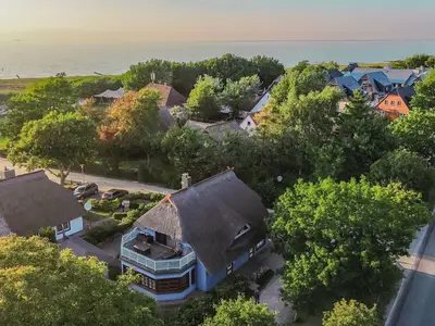 Ferienwohnung für 4 Personen (72 m²) in Ahrenshoop 1/10