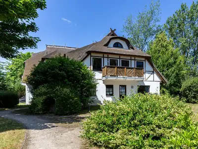 Ferienwohnung für 5 Personen (70 m²) in Ahrenshoop 1/10