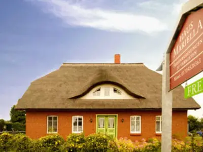 Ferienwohnung für 3 Personen (48 m²) in Ahrenshoop 1/10