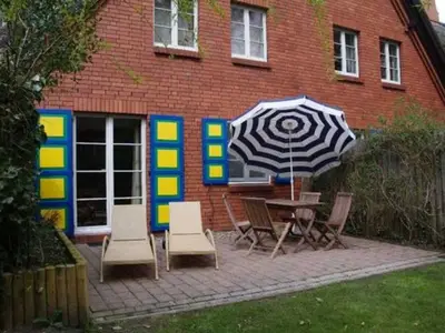 Ferienwohnung für 3 Personen (70 m²) in Ahrenshoop 1/4