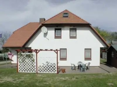 Ferienwohnung für 3 Personen (45 m²) in Ahrenshoop 1/6
